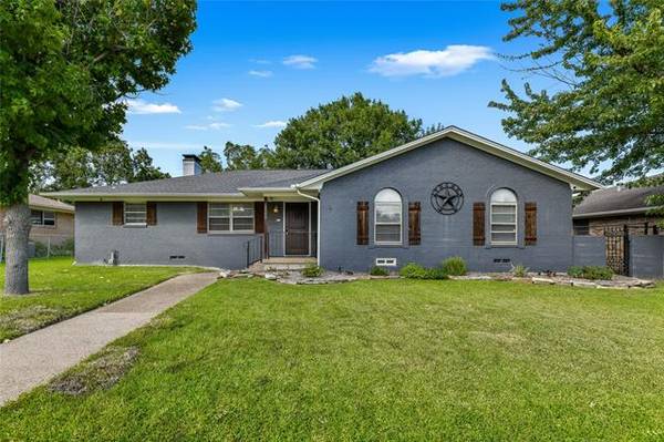 1505 Mayfield Avenue, Garland, TX 75041