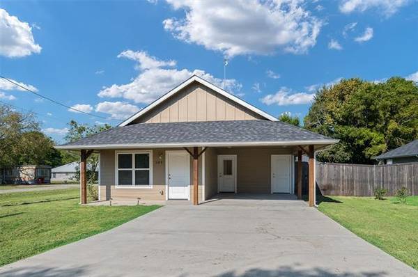 305 S Cedar Street, Leonard, TX 75452