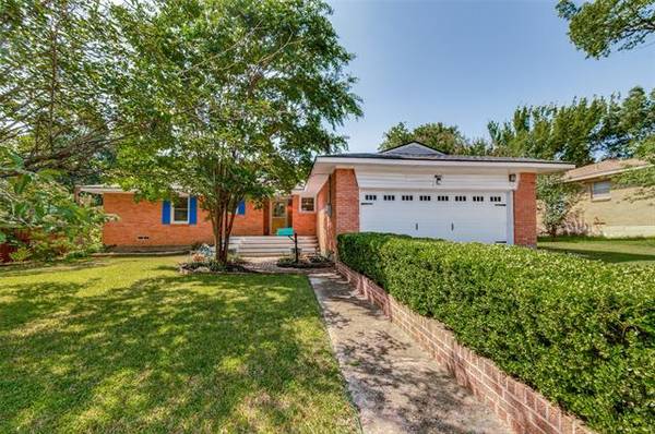 1708 E Union Bower Road, Irving, TX 75061