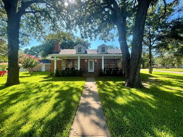 101 Veterans Lane, Gun Barrel City, TX 75156