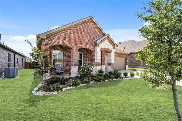 11813 Tuscarora Drive, Fort Worth, TX 76108