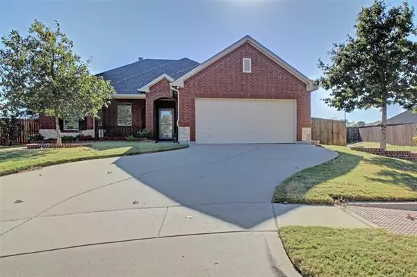 533 Leatherman Drive, Saginaw, TX 76179