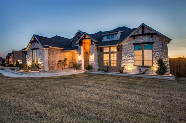 841 Cross Creek Court, Waxahachie, TX 75167