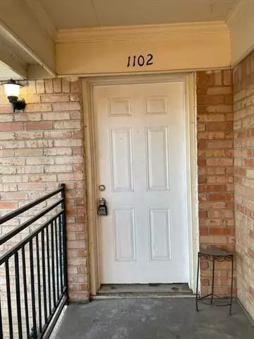 5055 Ridglea Lane #1102, Fort Worth, TX 76116