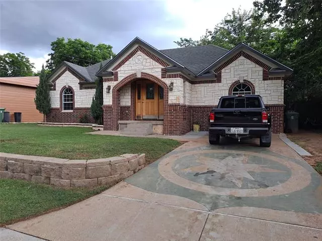 620 Terry Road, Hurst, TX 76053