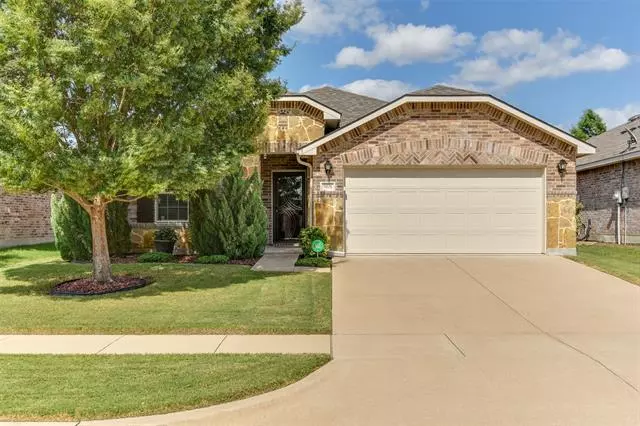 9101 Cloudveil Drive, Arlington, TX 76002