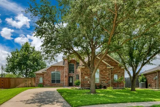 1703 Bentley Drive, Frisco, TX 75033