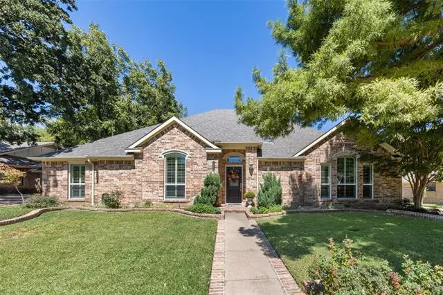 5605 Glacier Lake Drive, Arlington, TX 76013