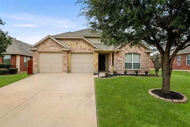 695 Johnson Drive, Crowley, TX 76036