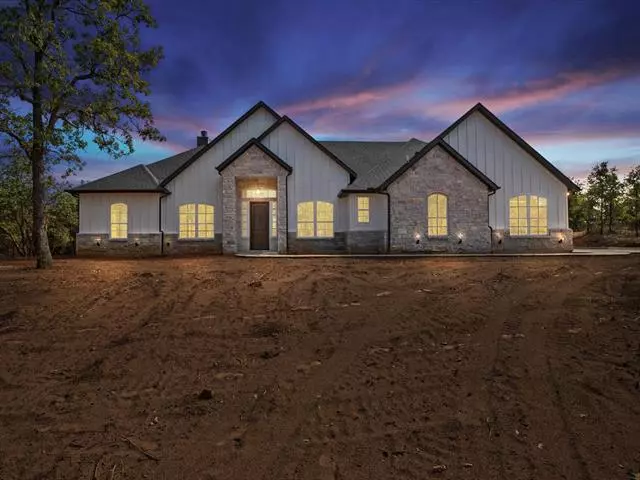 785 County Road 3657, Springtown, TX 76082