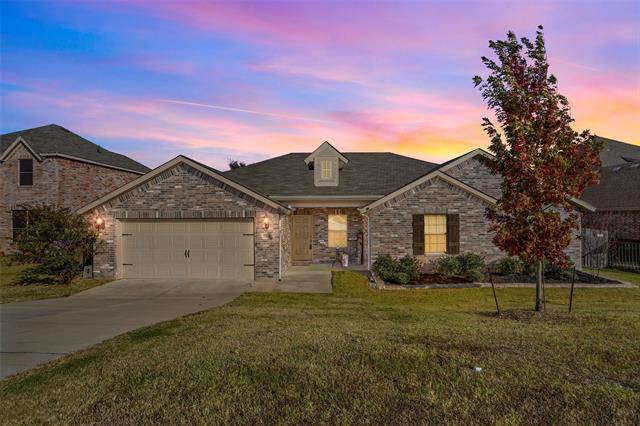 7525 Zinnia Lane, Forest Hill, TX 76140