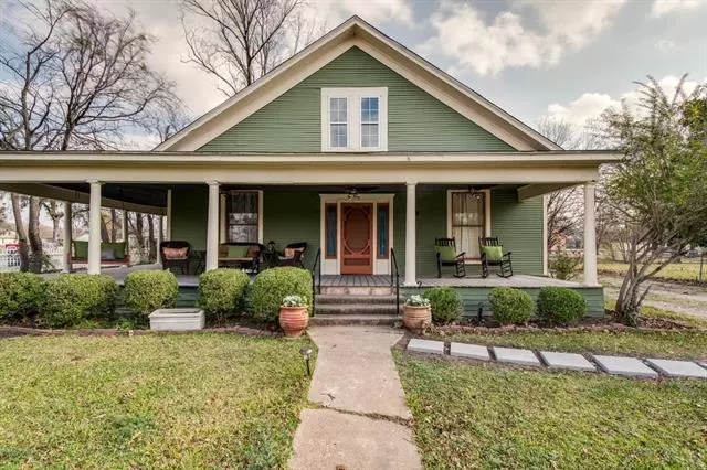 216 Methodist Street, Red Oak, TX 75154