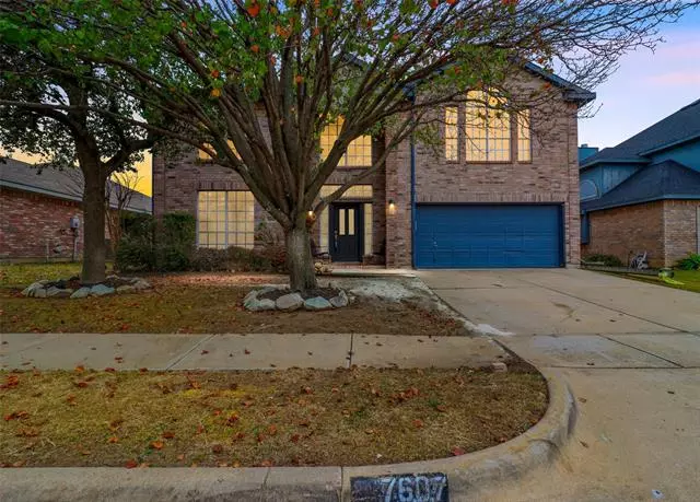 7607 Southbridge Lane, Arlington, TX 76002