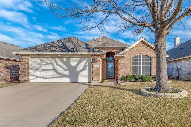 9125 Autumn Falls Drive, Fort Worth, TX 76118