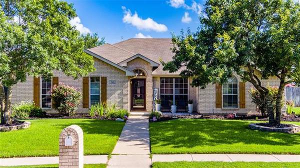 940 S Ridge Drive, Midlothian, TX 76065