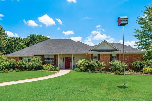 105 Rush Creek Drive, Heath, TX 75032