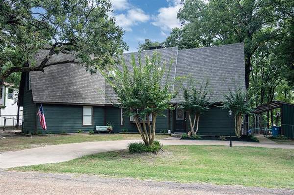 137 Oak Haven Drive, Gun Barrel City, TX 75156