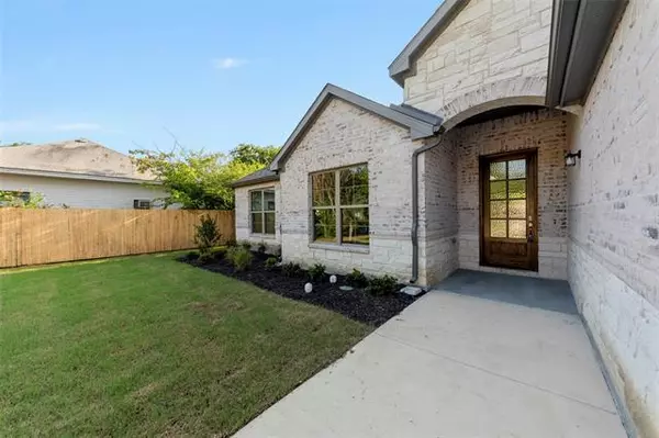 Mckinney, TX 75069,206 S Murray Street