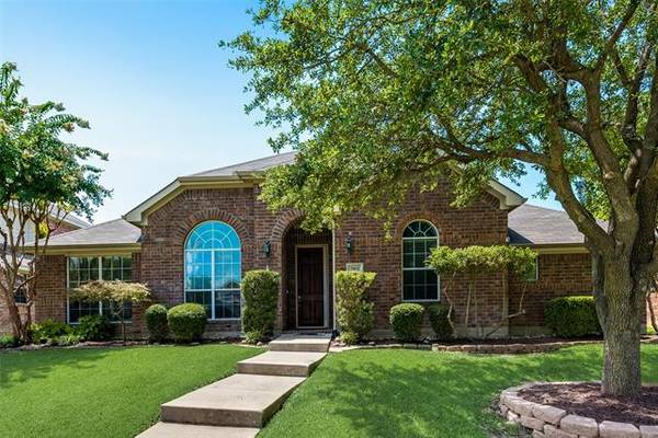 7902 Marquett Drive, Rowlett, TX 75089