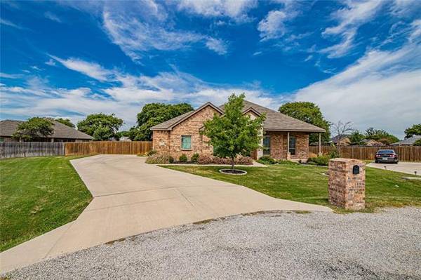 3113 White Horse Court, Granbury, TX 76049