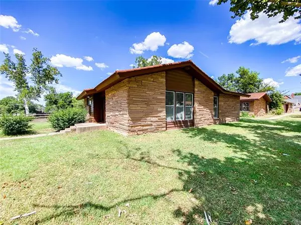 Abilene, TX 79601,1701 Cedar Crest Drive