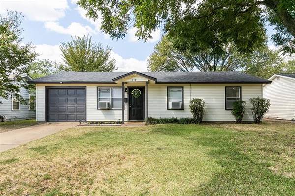 118 Tarrant Drive, Euless, TX 76039