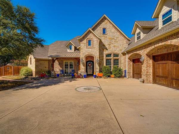 107 Water Garden Drive, Waxahachie, TX 75165