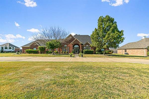 1675 W Alamosa Drive, Talty, TX 75160