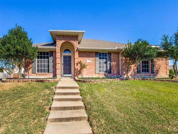 6460 Hill Drive, Midlothian, TX 76065