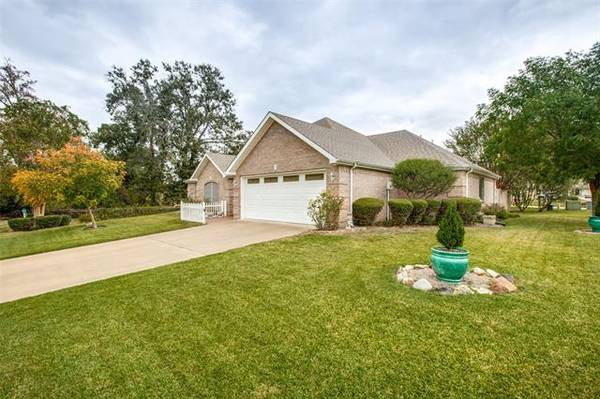 1724 Heritage Drive, Mineola, TX 75773