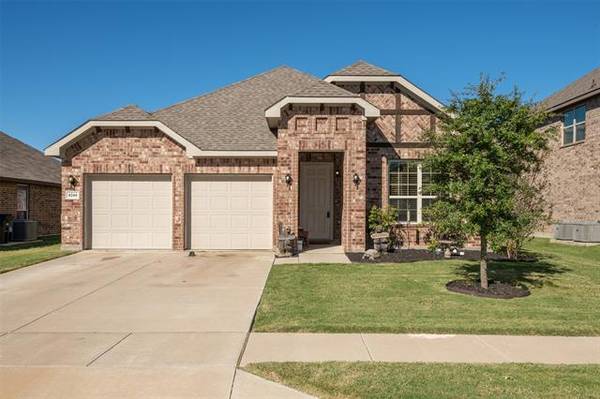 4244 Leeds Drive, Fort Worth, TX 76036