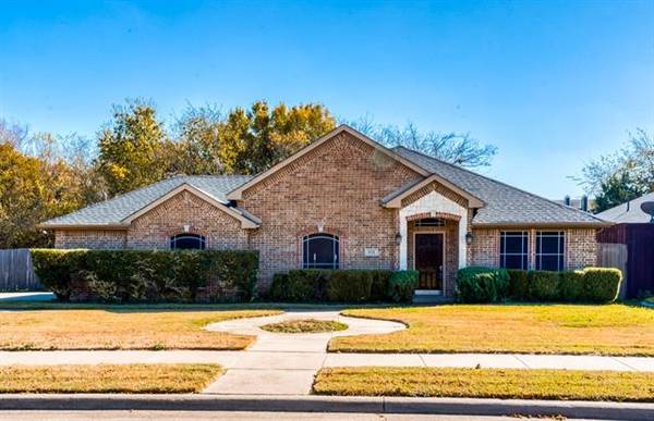 916 Bray Street, Cedar Hill, TX 75104