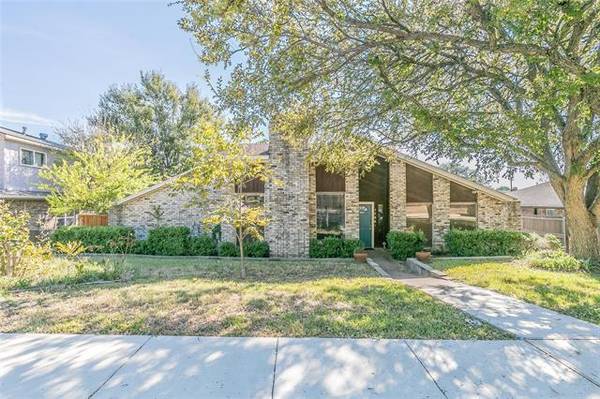 1706 Elizabeth Drive, Carrollton, TX 75007