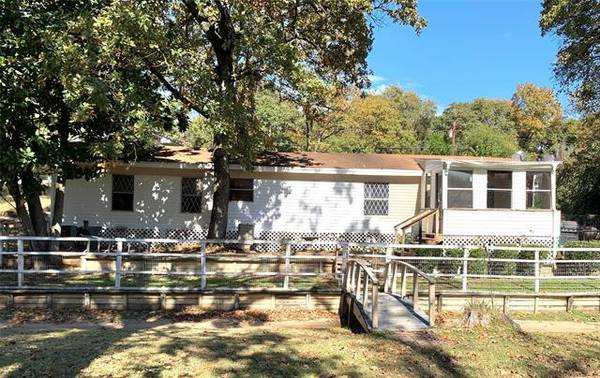 705 Keene Drive, Tool, TX 75143