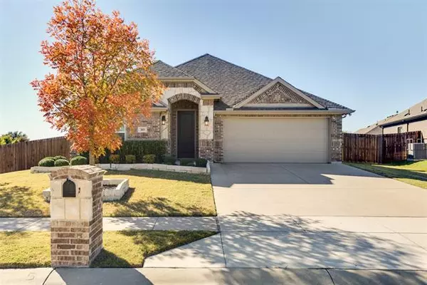 203 Carson Drive, Waxahachie, TX 75167