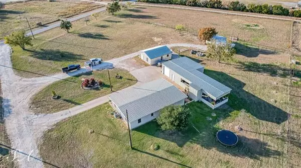 7818 Wheeler Court,  Granbury,  TX 76049