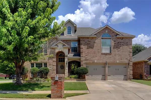 5028 Marineway Drive, Fort Worth, TX 76135