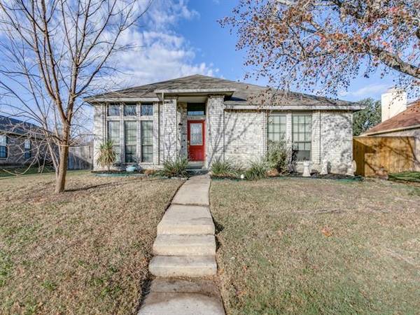 2078 Vista Drive, Lewisville, TX 75067