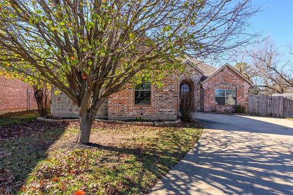 117 Ashlyn Court,  Whitesboro,  TX 76273