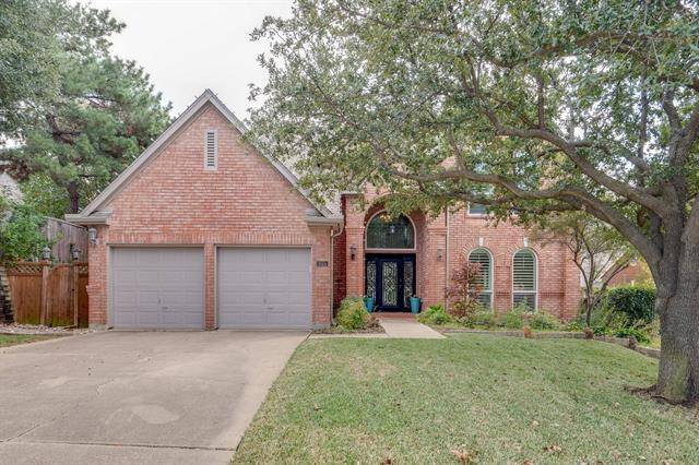 915 Hillside Court, Highland Village, TX 75077