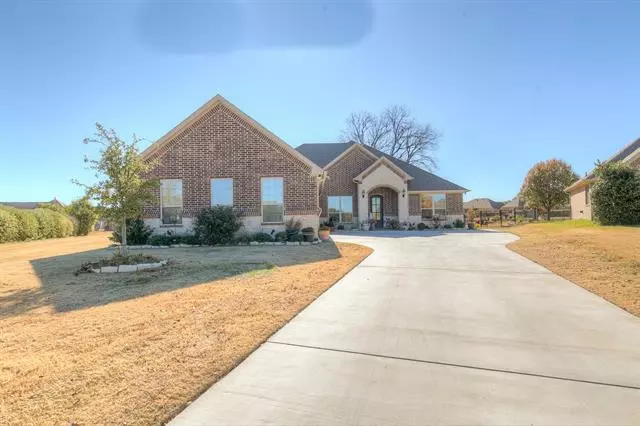 3201 Steamers Court, Granbury, TX 76049