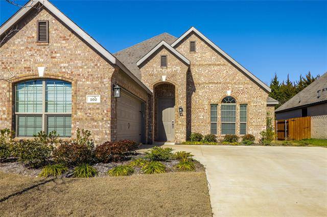 102 Cherrywood Circle, Red Oak, TX 75154