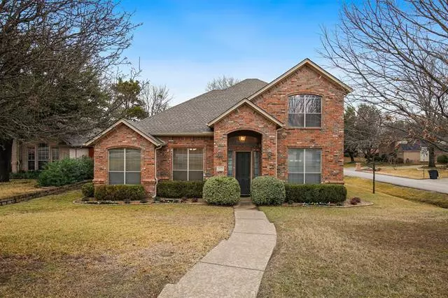 2822 W Kimball Avenue, Grapevine, TX 76051