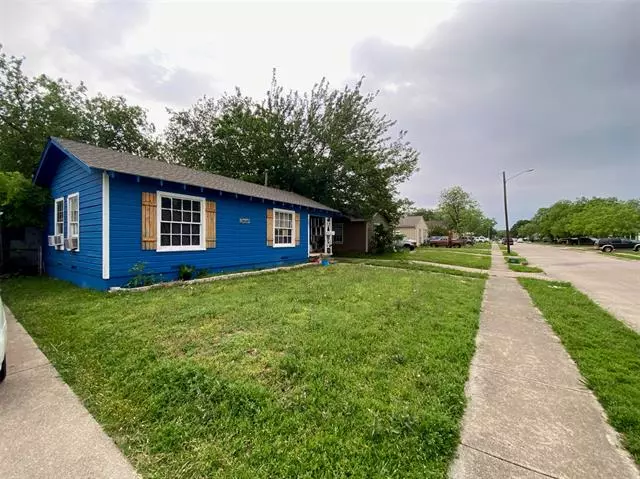 1641 Oak Street, Grand Prairie, TX 75050