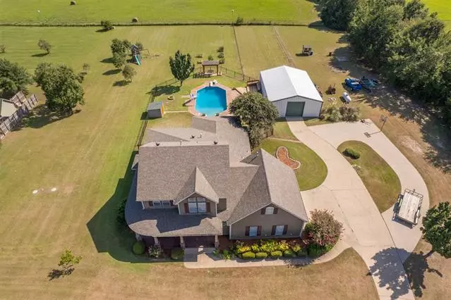 3083 COUNTY ROAD 3514, Greenville, TX 75402