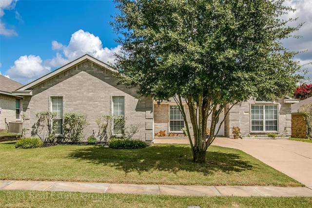 908 Pecan Trail, Cedar Hill, TX 75104