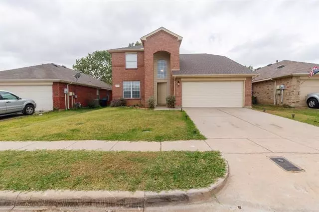 11813 Gold Creek Drive E, Fort Worth, TX 76244