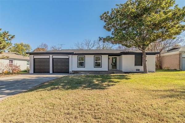 813 June Drive, White Settlement, TX 76108