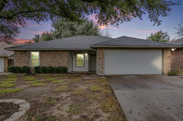 108 Lochness Circle, Weatherford, TX 76086