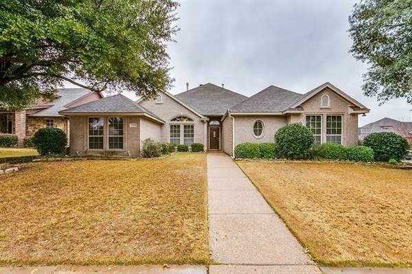 7517 Heights View Drive, Benbrook, TX 76126